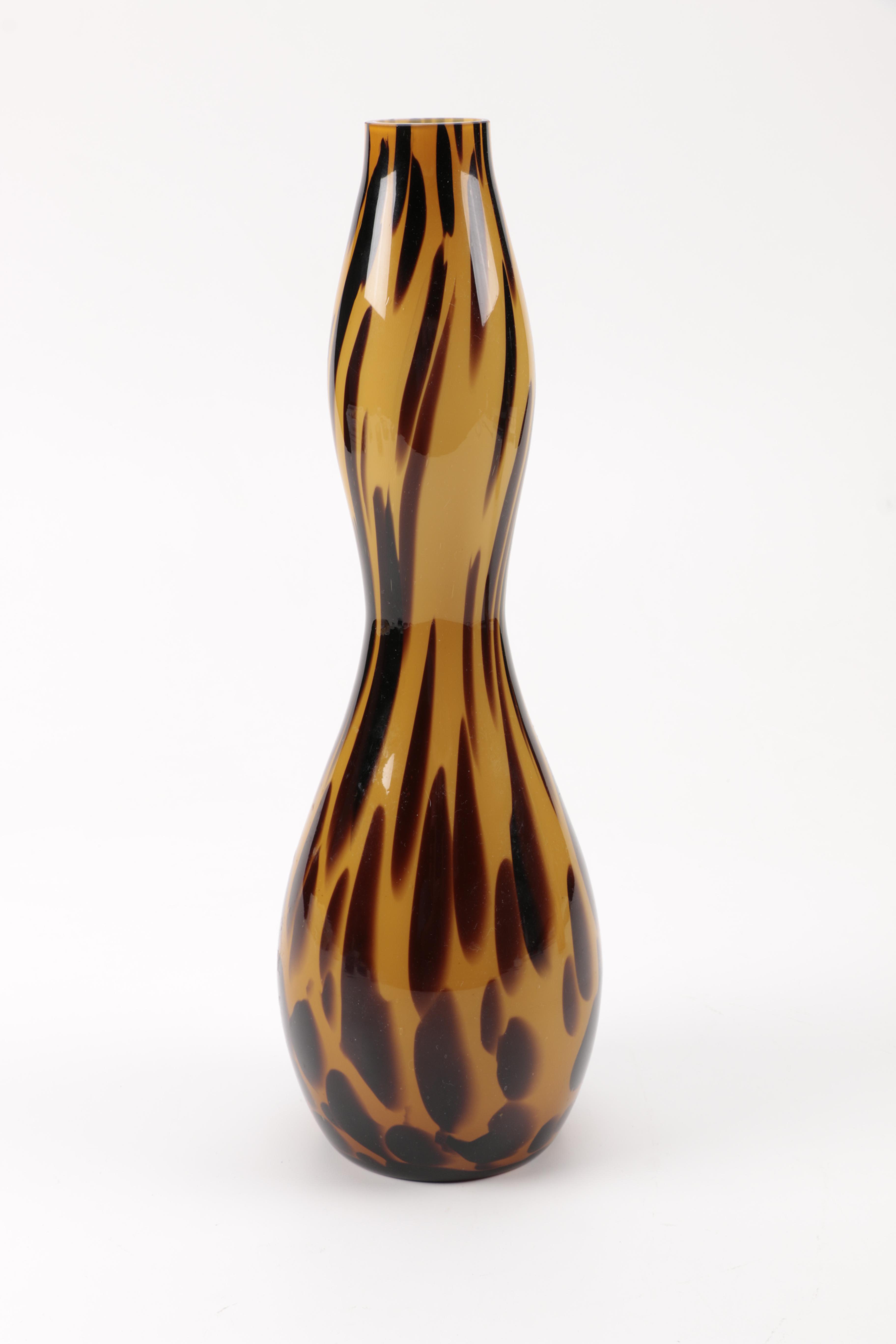 Tozai Home Art Glass Tortoise Shell Vases EBTH   1500379410070 51ab95bd761c171f96446e12c76aa6e507e8c4109a207c0a8f46698f1581c12f.JPG