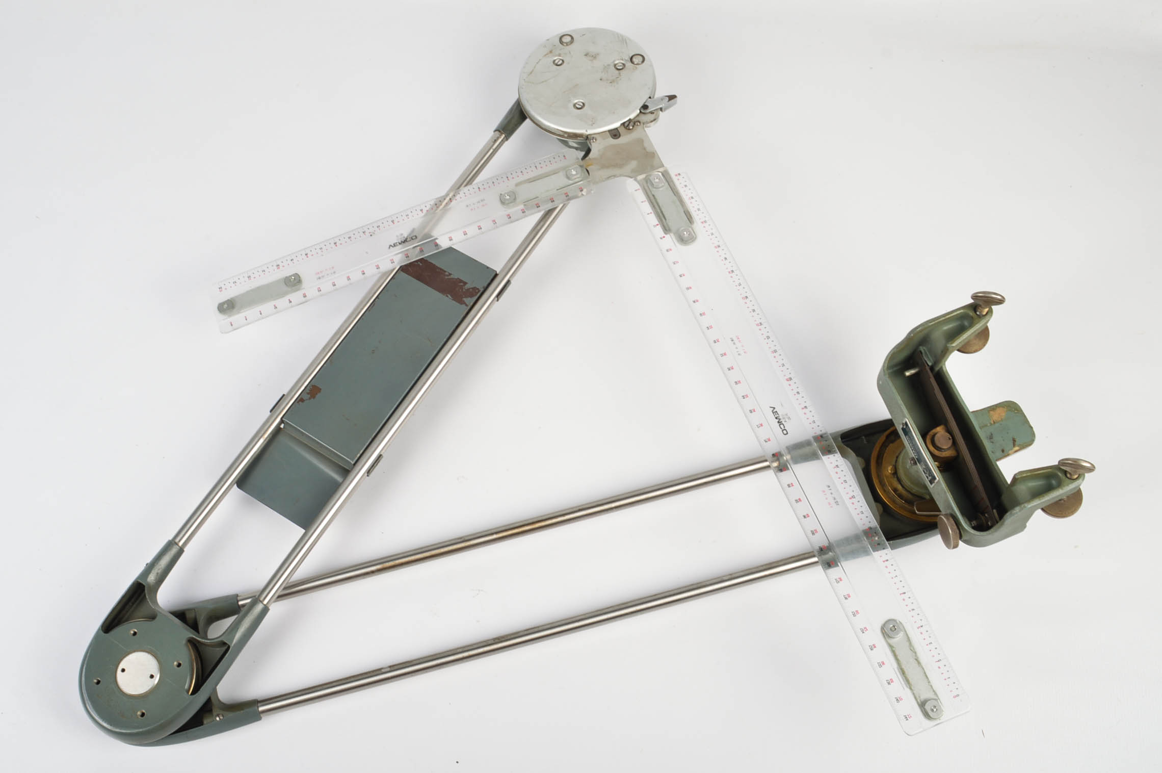 Vintage Keuffel and Esser Company "Paragon" Mechanical Drafting Arm EBTH