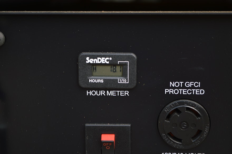 Safeway Gas Station Medford Oregon: Briggs & Stratton Exl8000 Generator