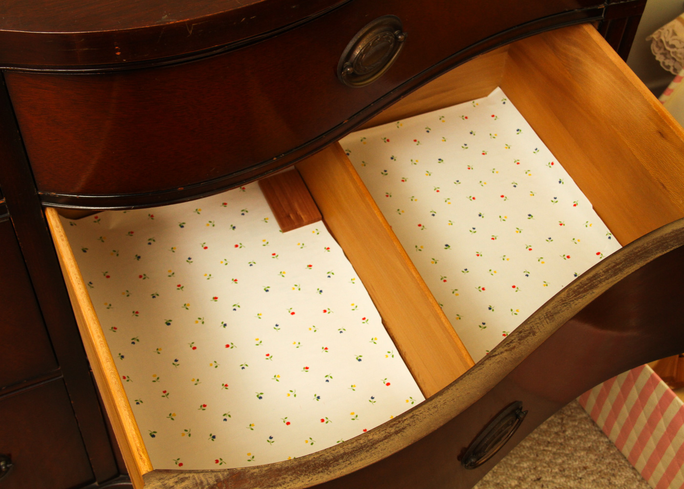 Vintage 1940s Drexel "Travis Court" Mahogany Serpentine Dresser with