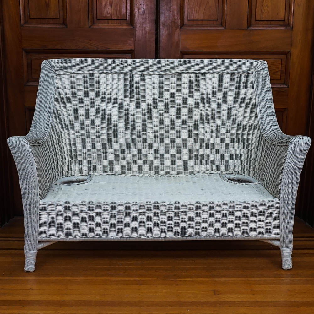 White Wicker Sofa EBTH
