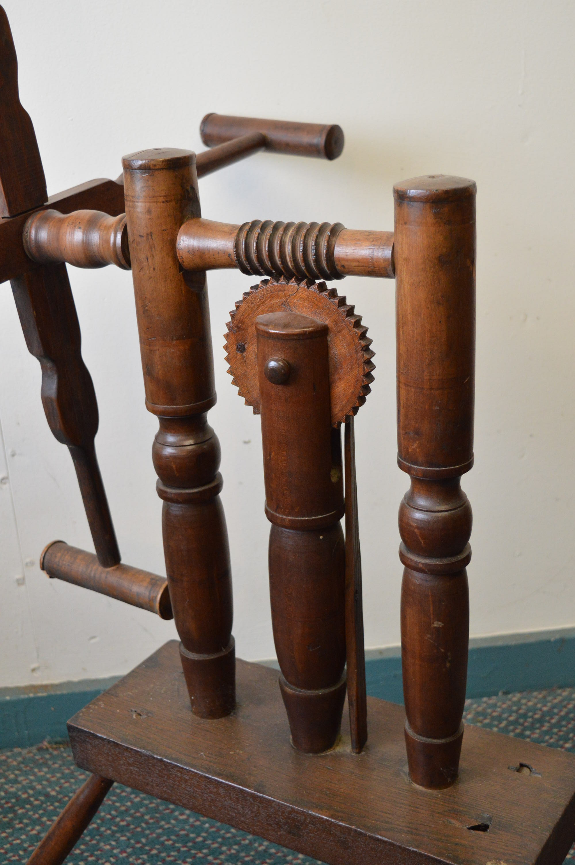 Antique Spinner's Weasel Yarn Winder EBTH