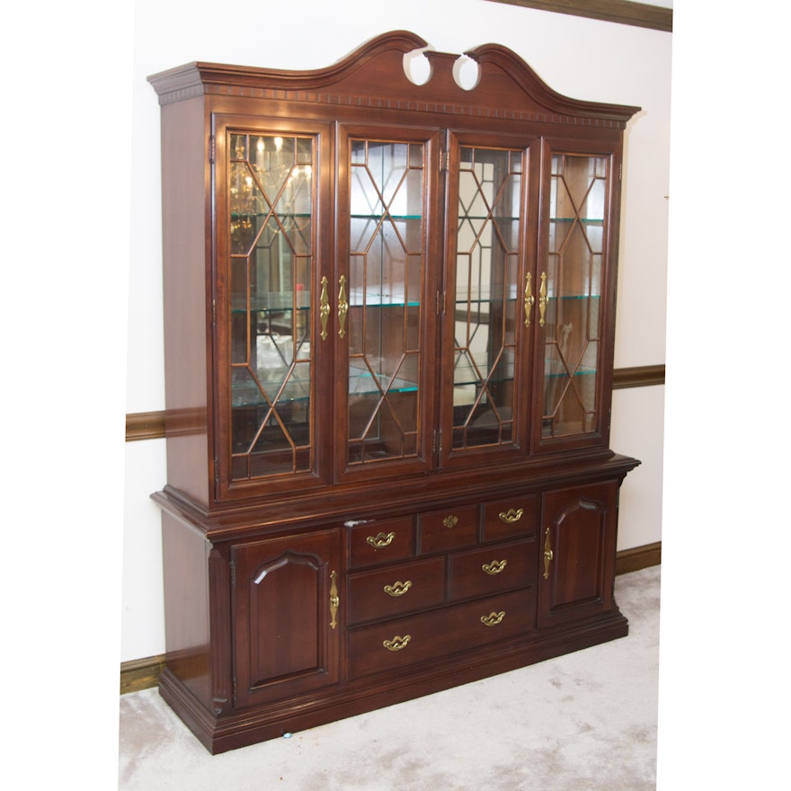 Thomasville Furniture China Cabinet Ebth