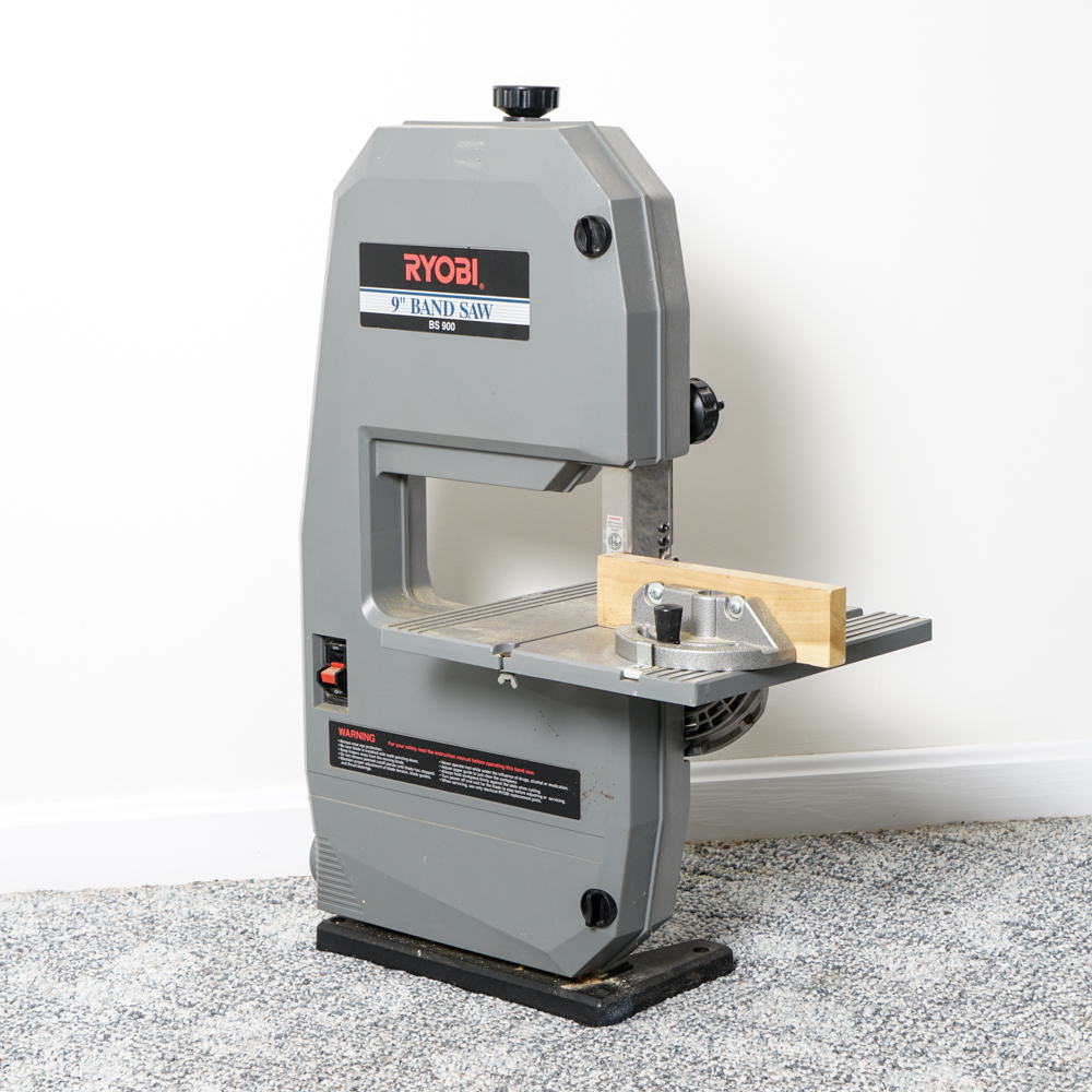 Ryobi BS900 9" Bench Top TwoWheel Bandsaw EBTH