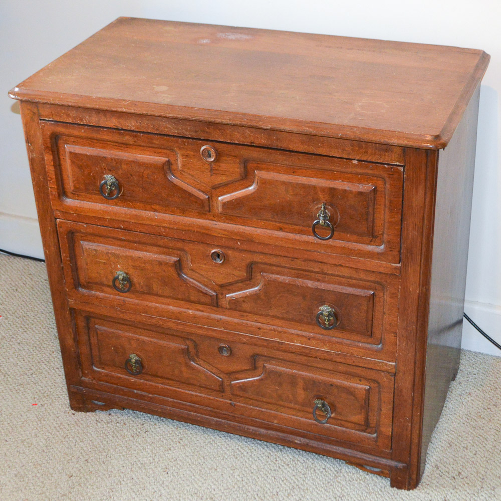 Antique Eastlake Style Walnut Chest of Drawers EBTH