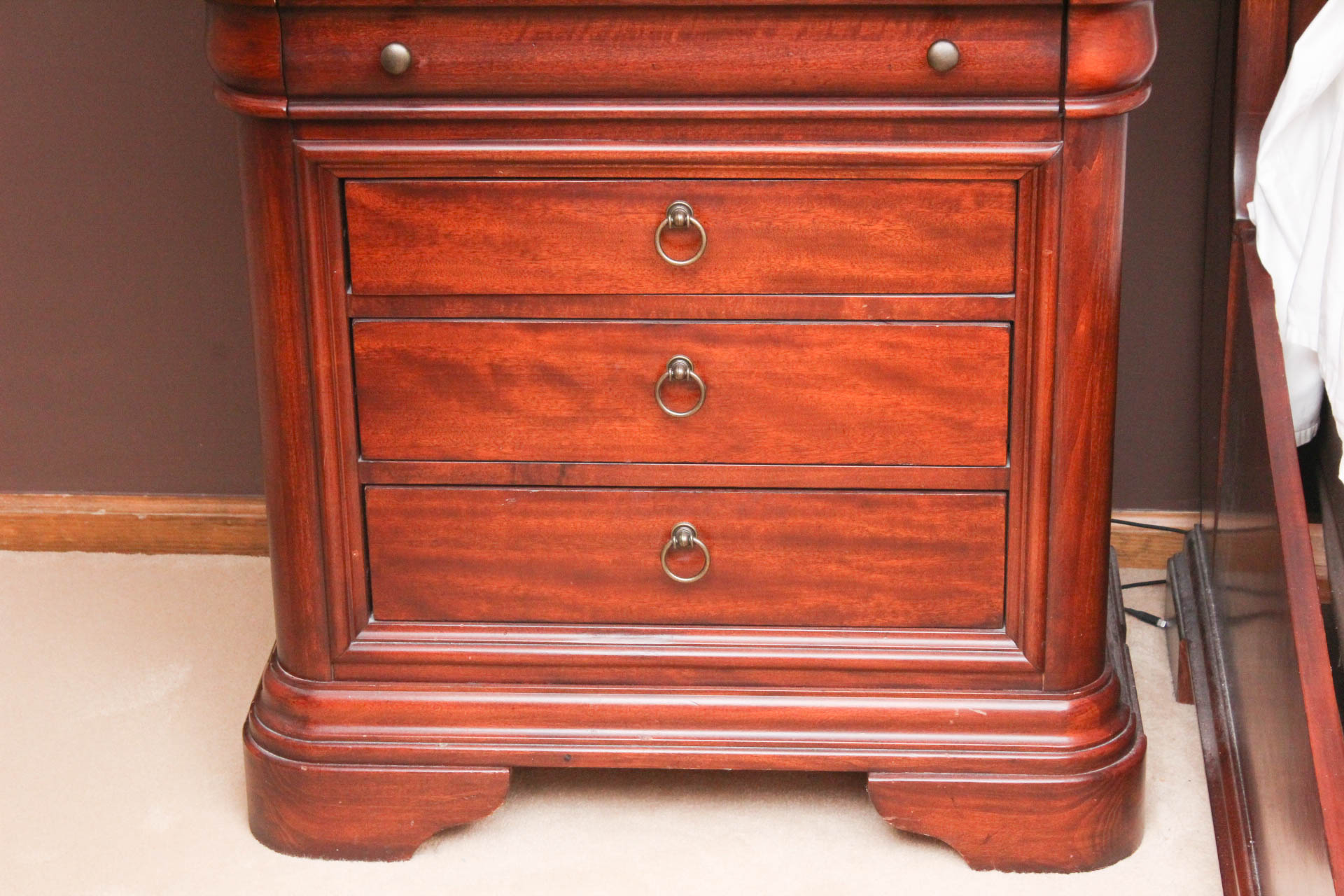 Mahogany Nightstand EBTH
