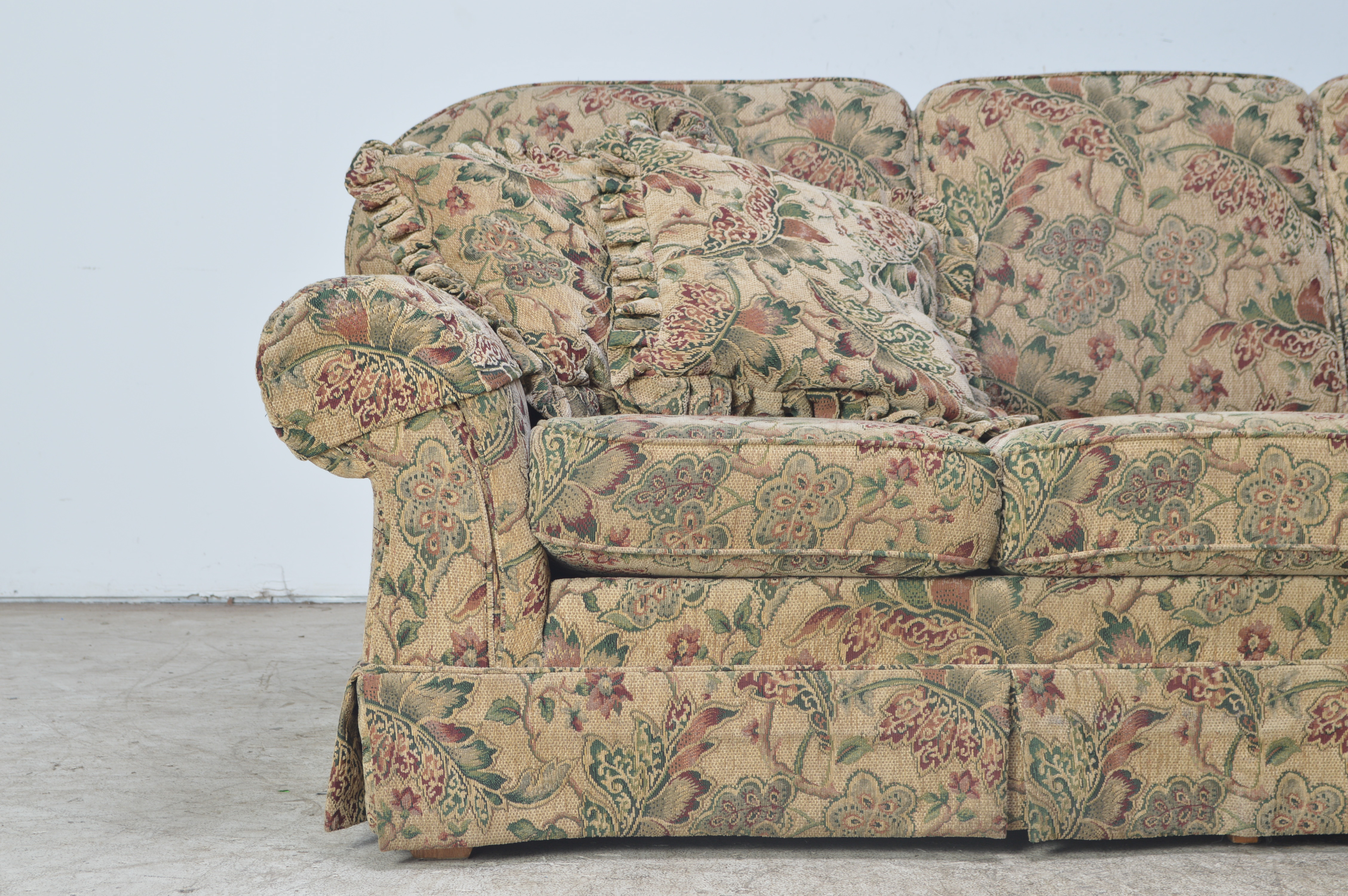 Jetton Furniture, Inc. Tapestry Upholstered Three Piece Sectional Sofa