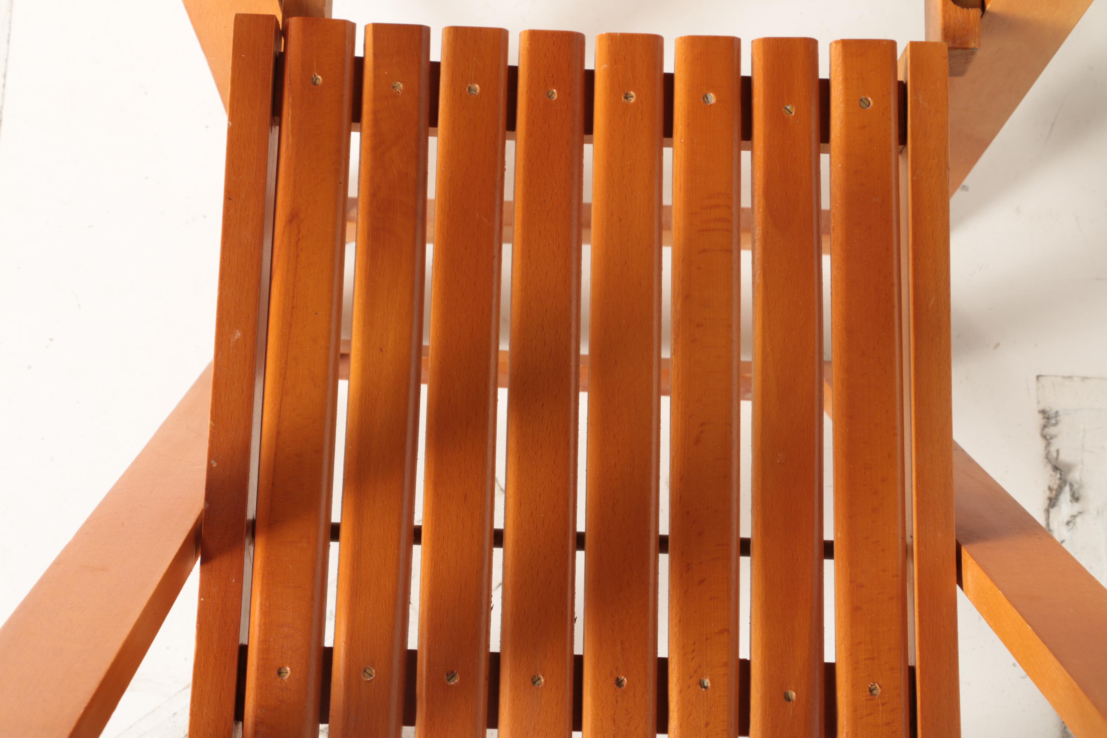 Modern Style Wooden Folding Chairs EBTH