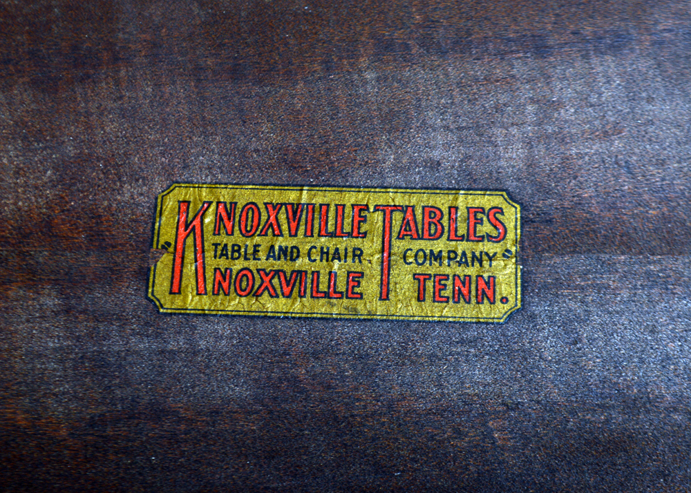 Early 20th Century Parlor Table by Knoxville Tables EBTH