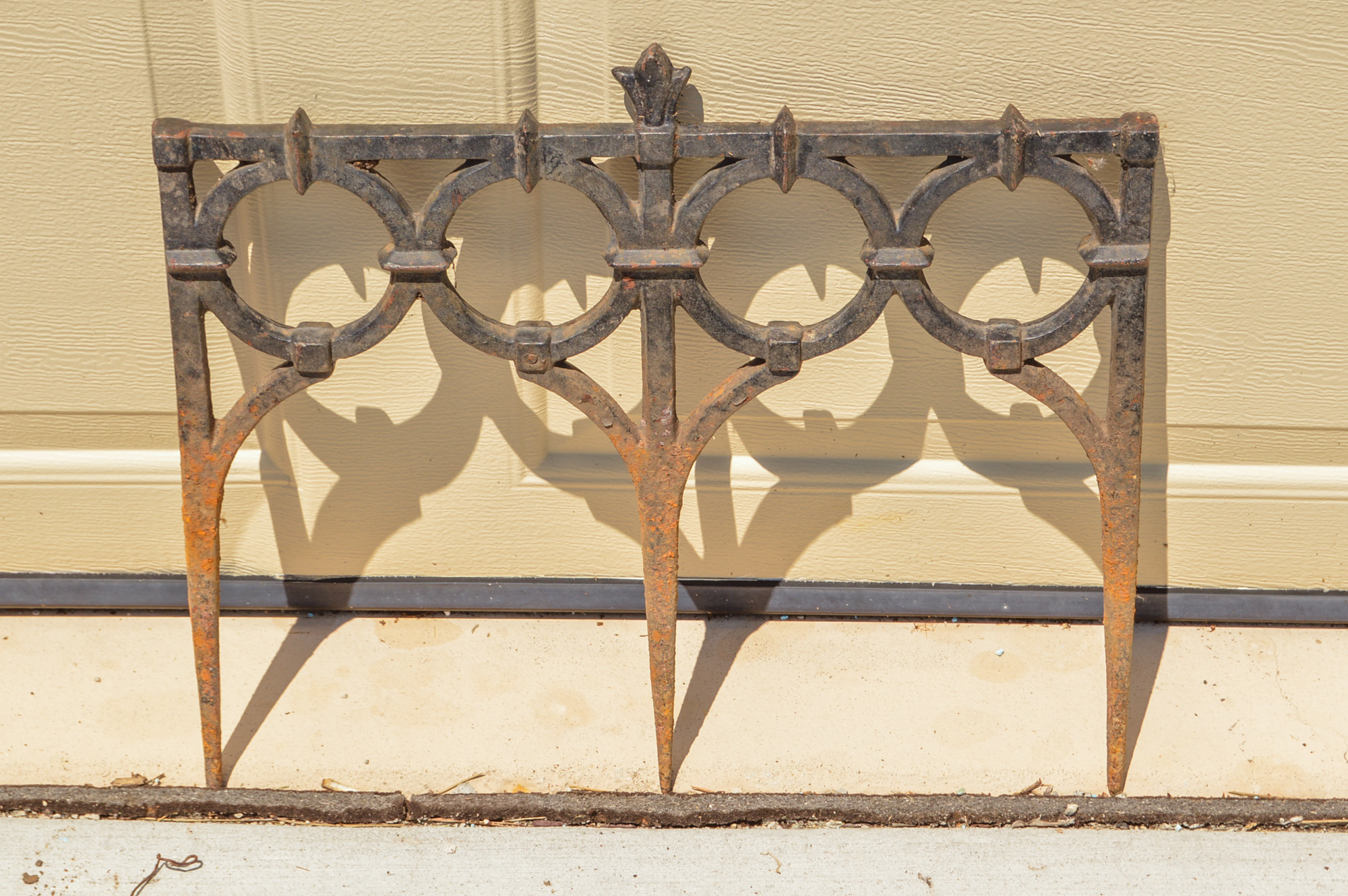 Wrought Iron Garden Edging EBTH