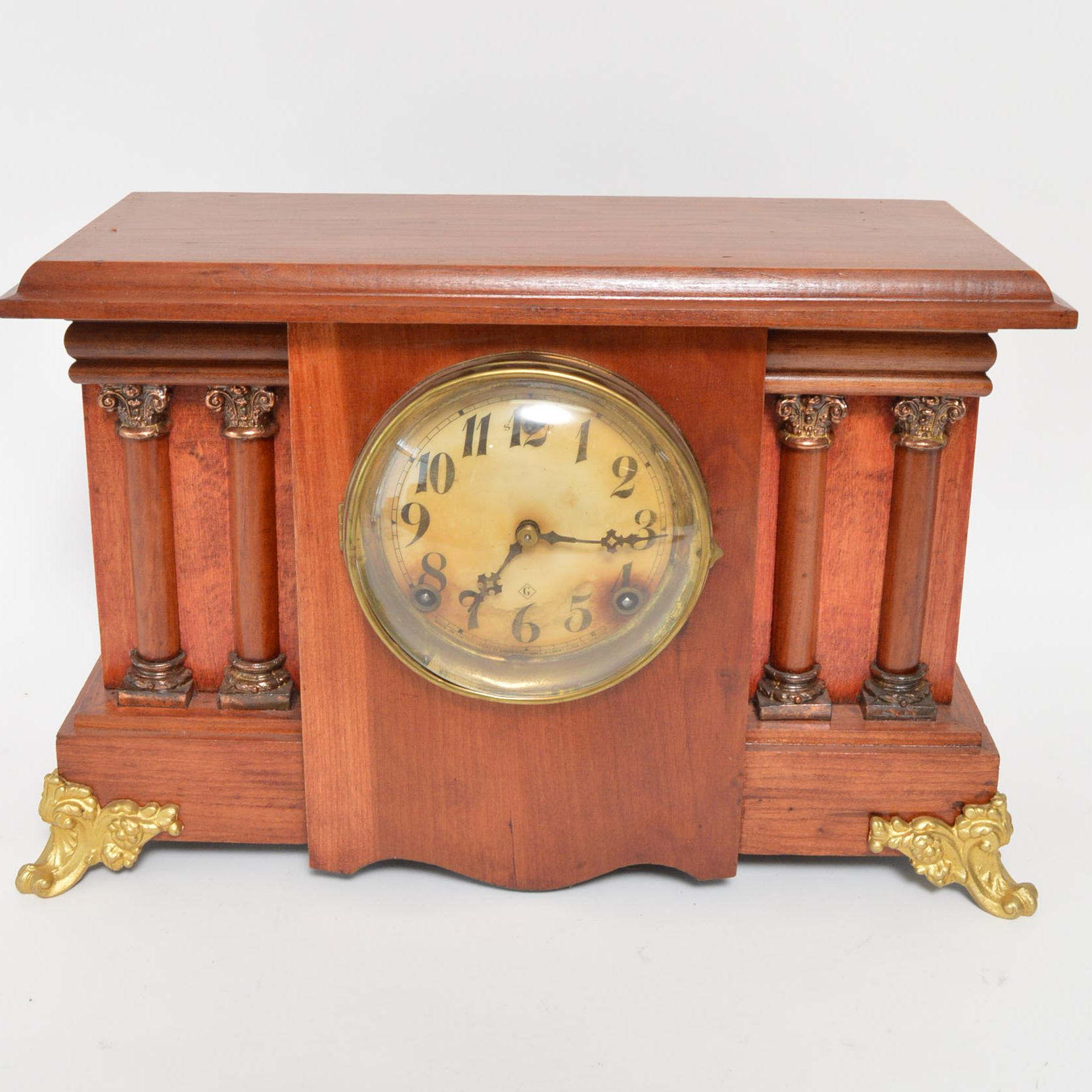 William Gilbert Clock Co. Four Column Mantle Clock | EBTH