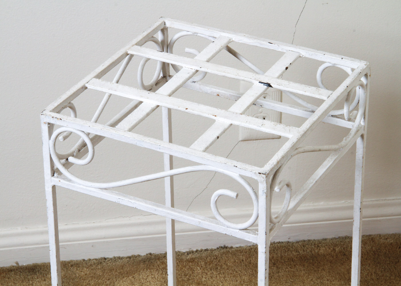 Pair of Vintage Metal Patio Side Tables EBTH