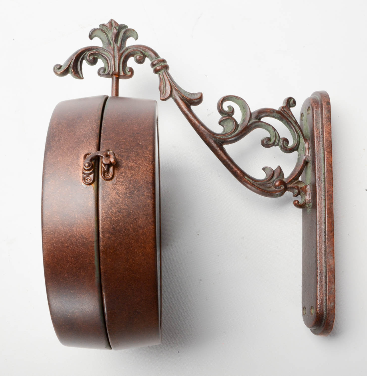 Decorative Wall Mount Clock on Bracket EBTH