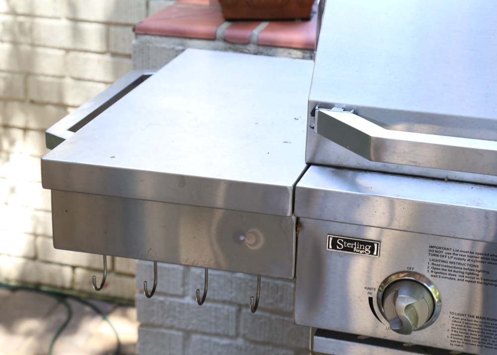 Sterling Gas Grill EBTH