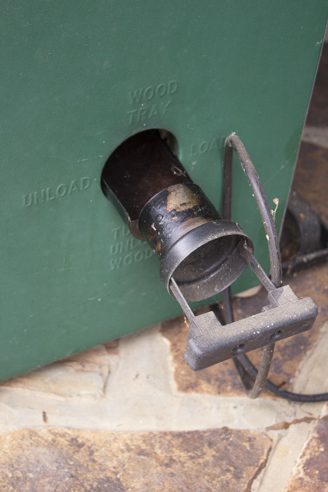 Masterbuilt Cajun Injector Turkey Gold Electric Smokehouse EBTH