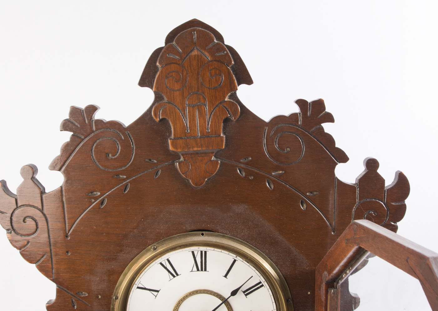 ingraham wall gingerbread kitchen clock