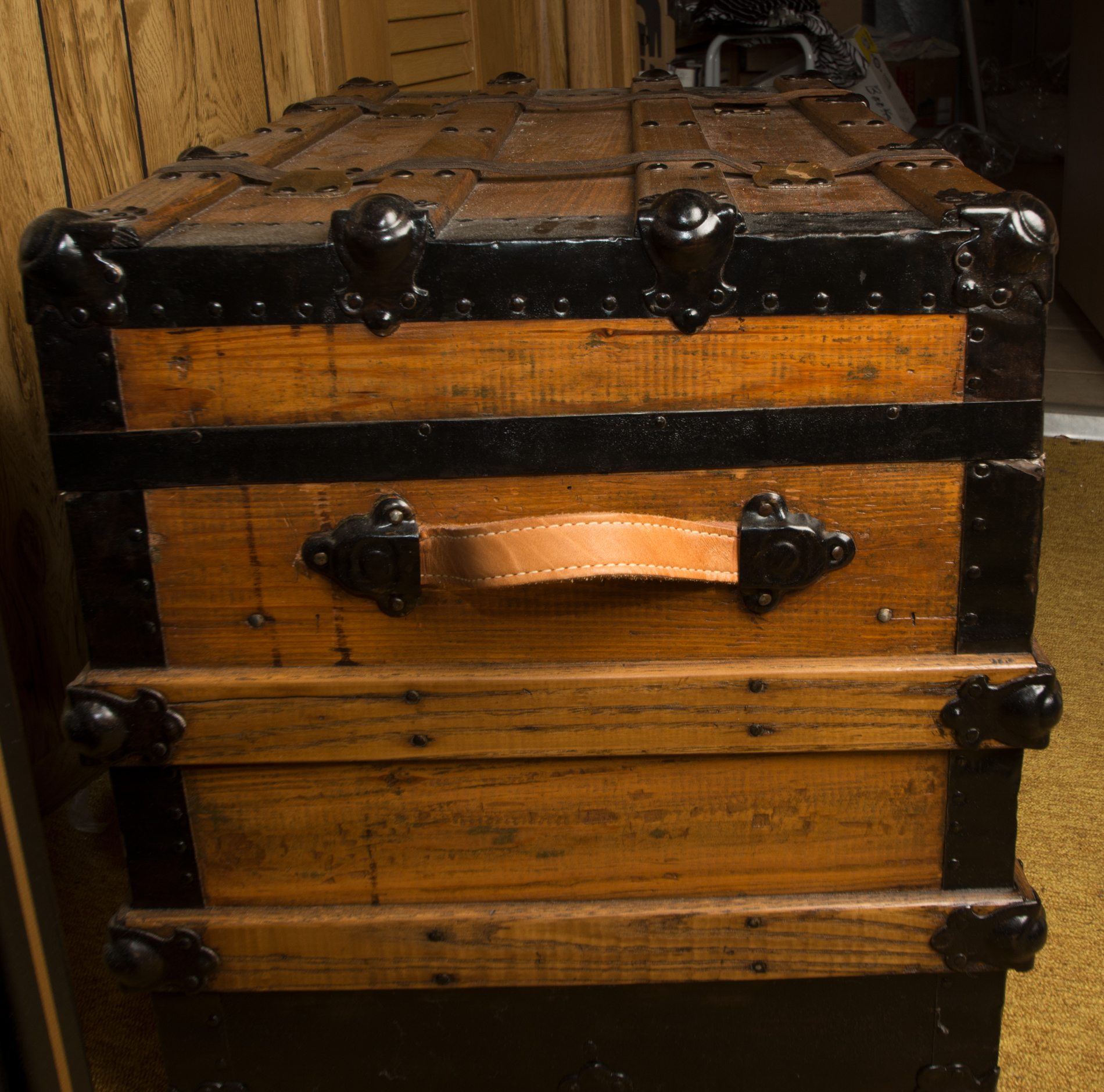 Antique Steamer Trunk EBTH