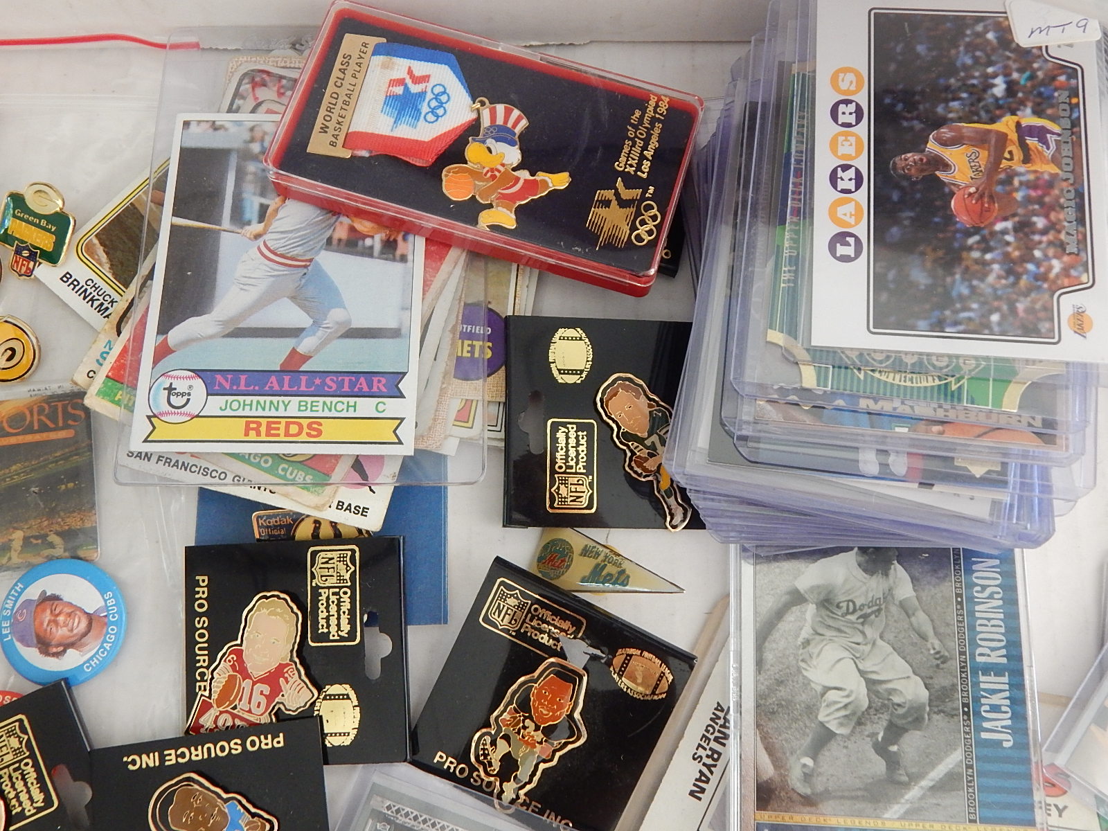 Over 3000 Sports Card and Memorabilia Collection EBTH
