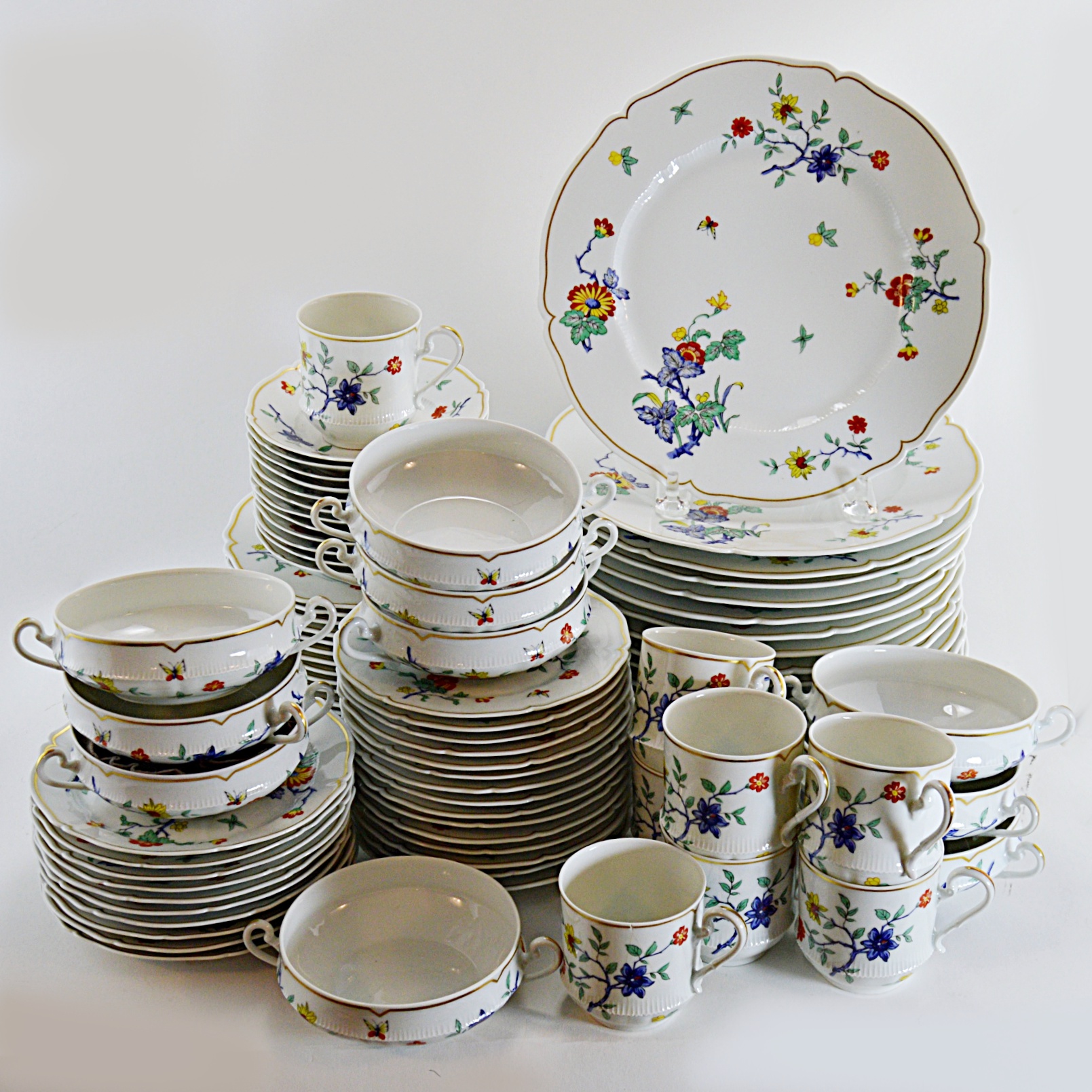 Set of Haviland Limoges "Shalimar" Bone China Tableware EBTH