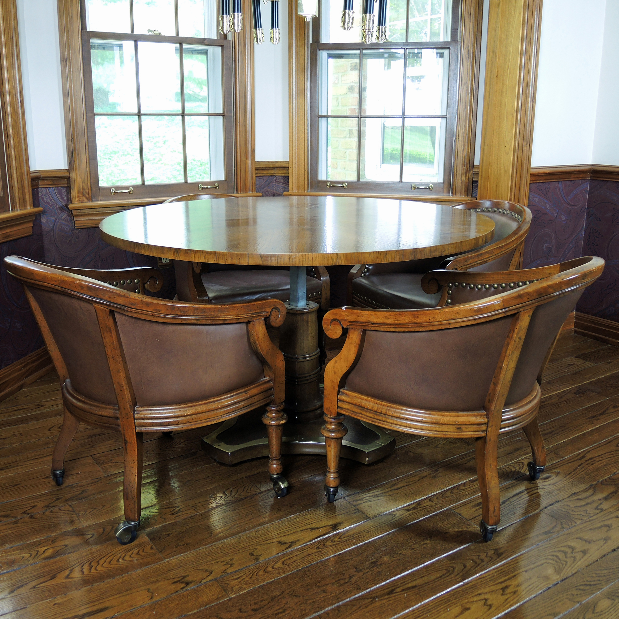 Henredon Pedestal Table and Four Chairs Set EBTH