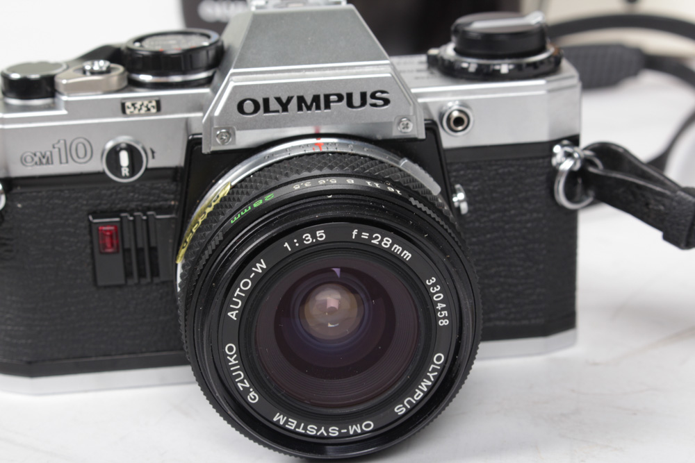 Olympus OM10 SLR Camera and Accessories EBTH