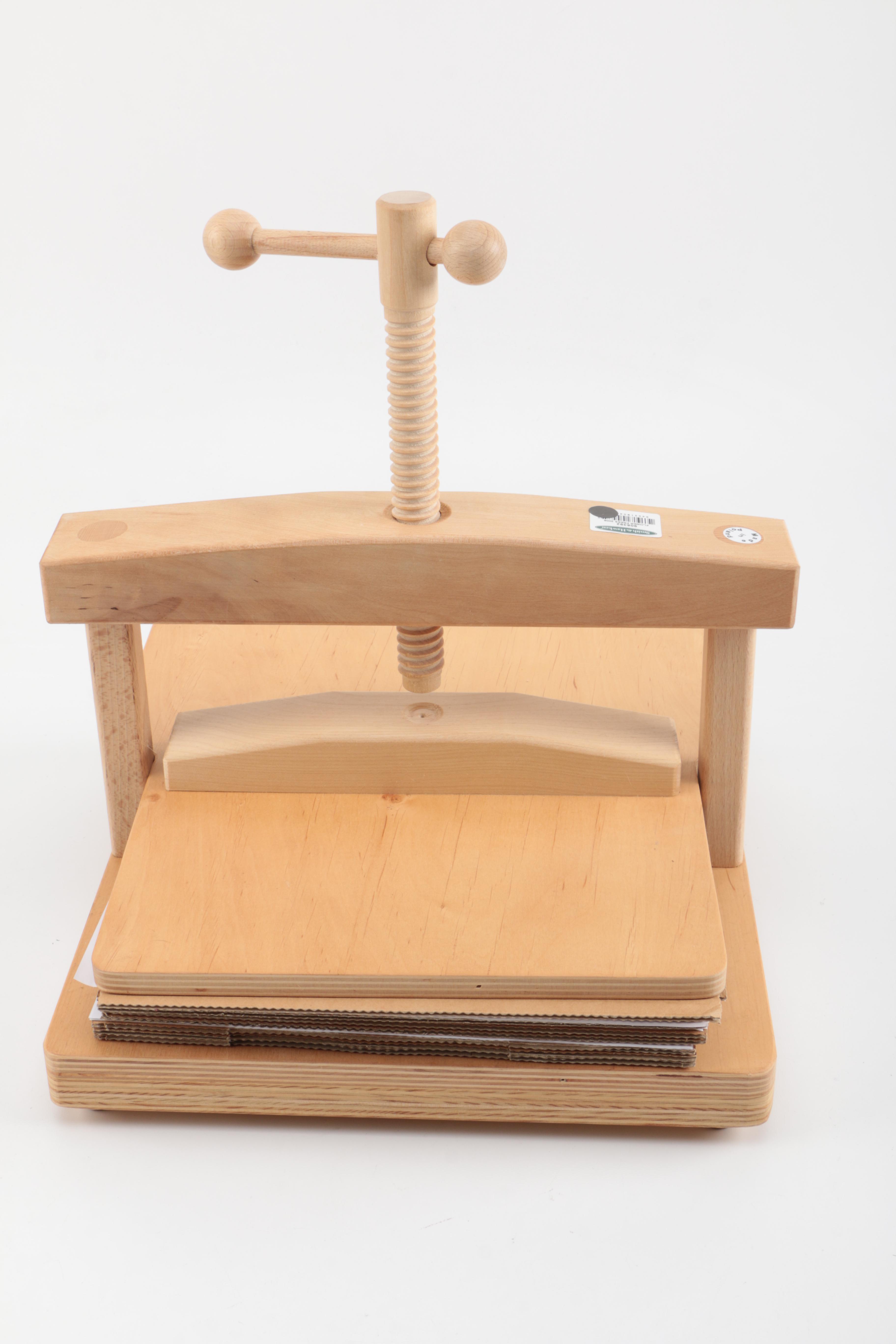 Smith & Hawken Wooden Flower Press EBTH