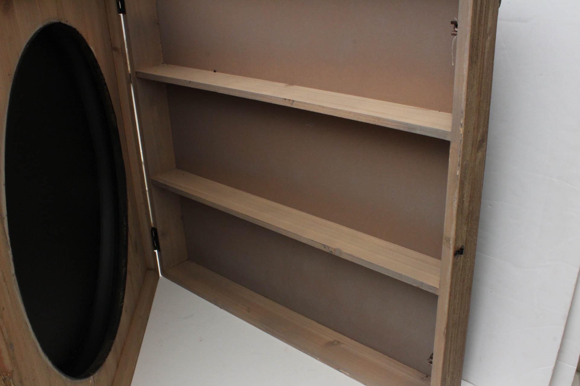 Rustic Porthole Style Mirrored Medicine EBTH