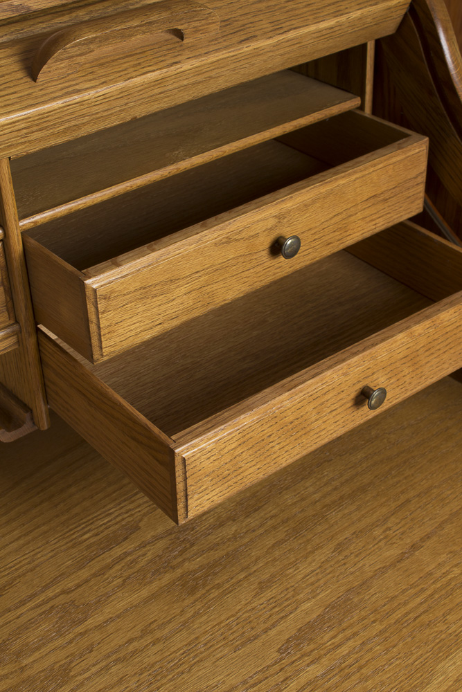 Riverside "Oak Creek" Roll Top Desk EBTH