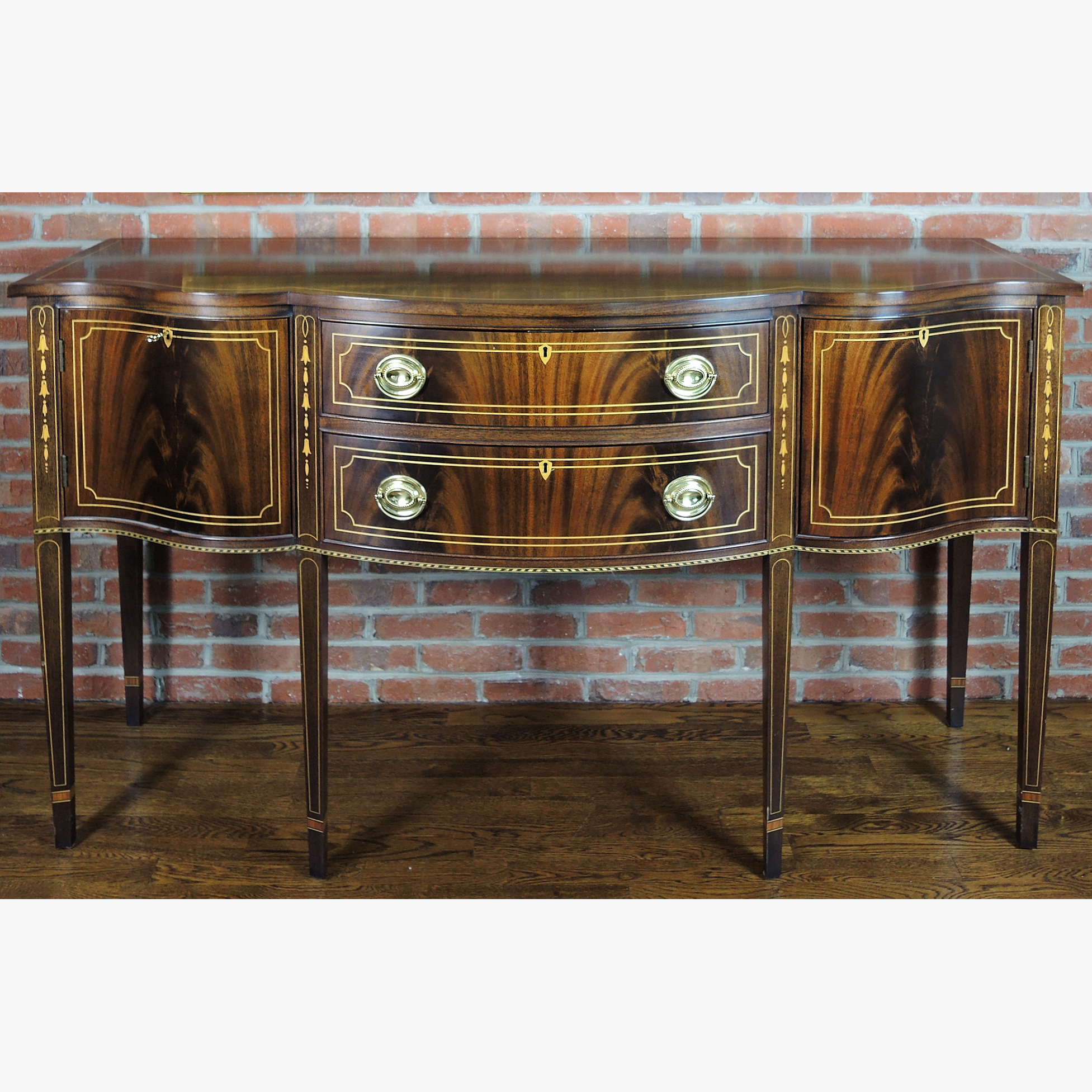 Stickley Hepplewhite Style Mahogany Sideboard EBTH