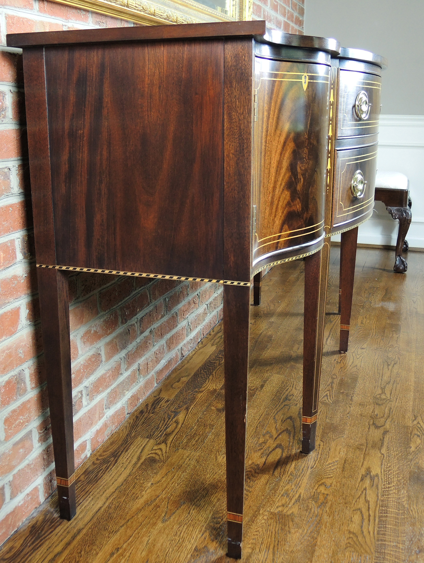 Stickley Hepplewhite Style Mahogany Sideboard EBTH