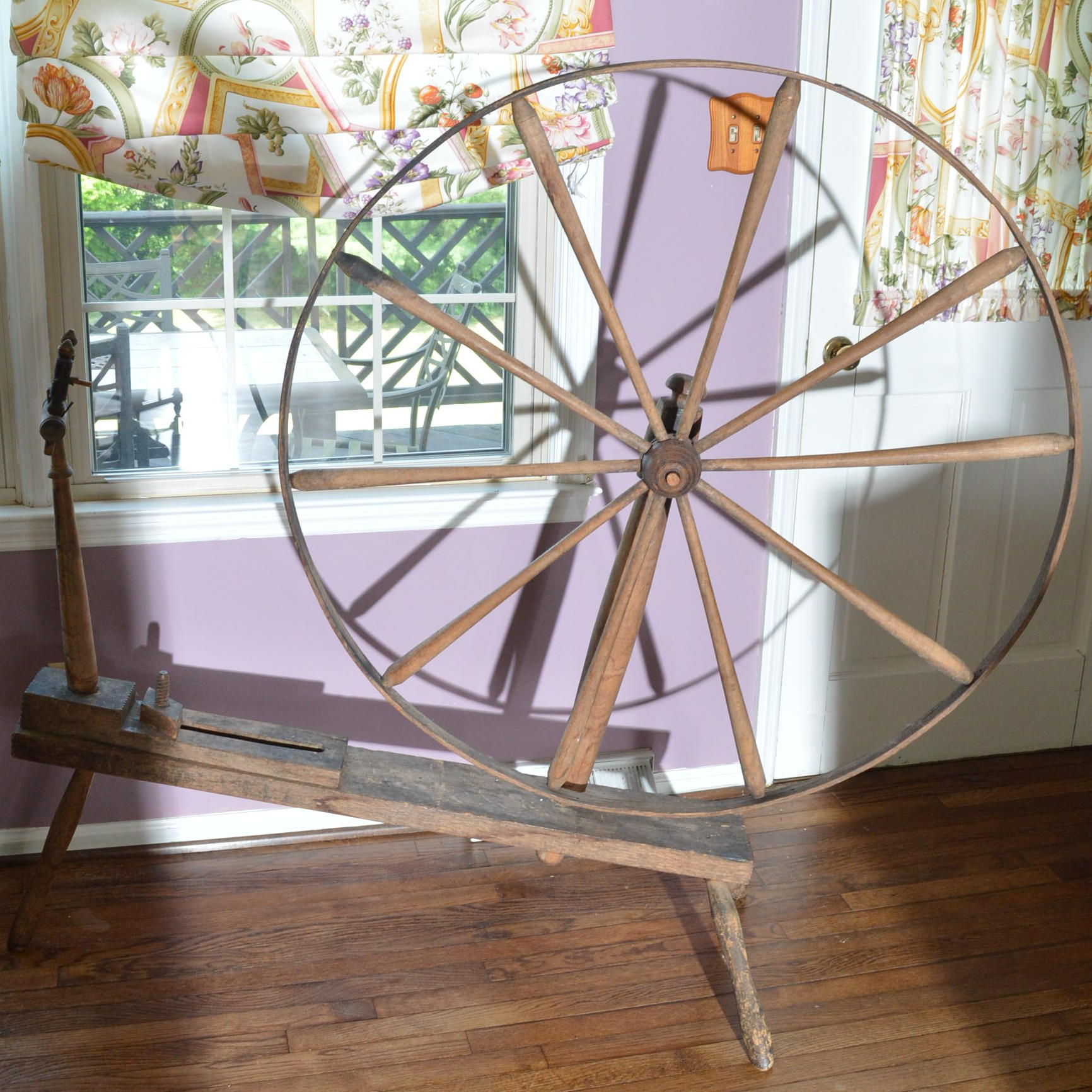 Walking Spinning Wheel EBTH