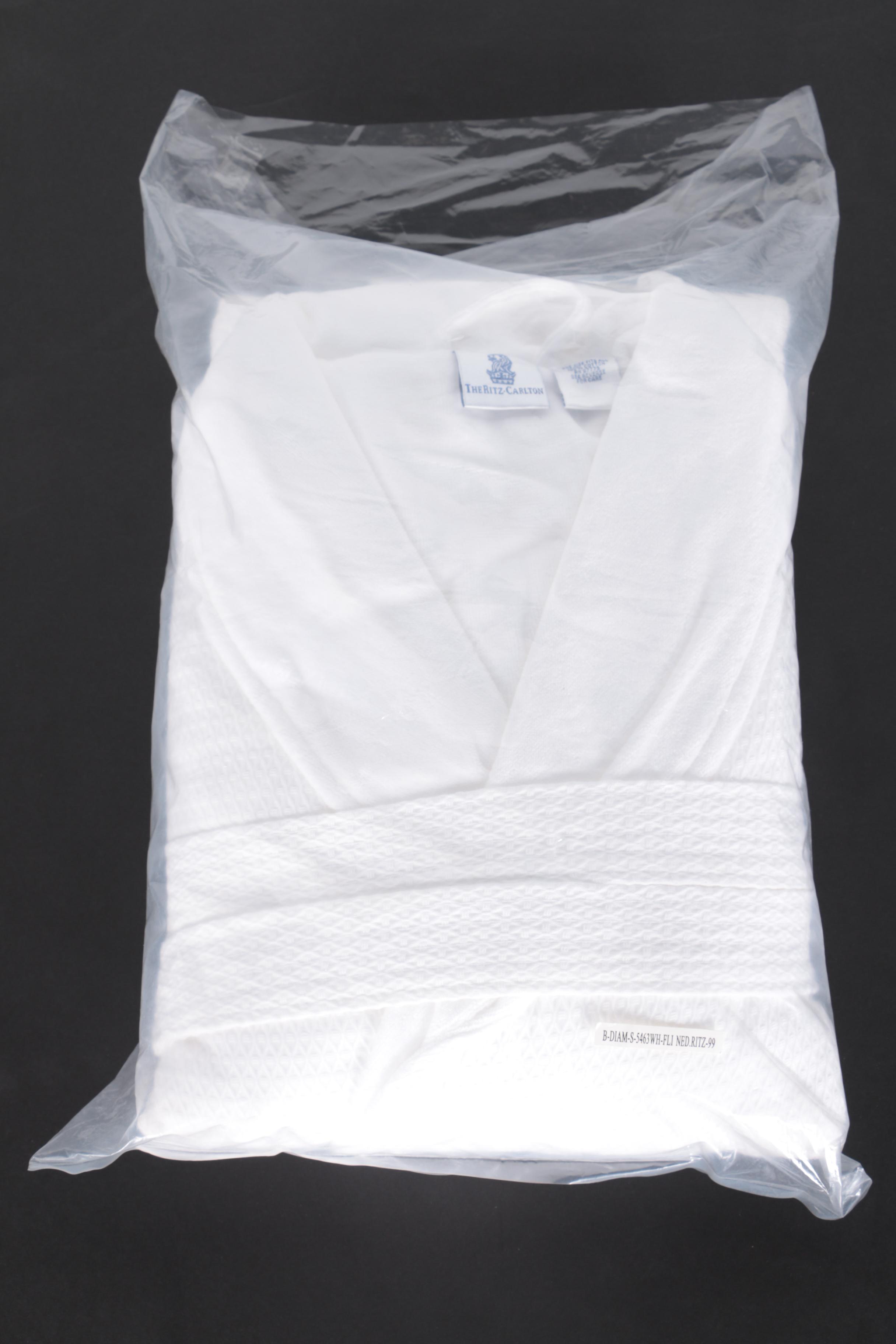 Ritz Carlton White Cotton Robes EBTH