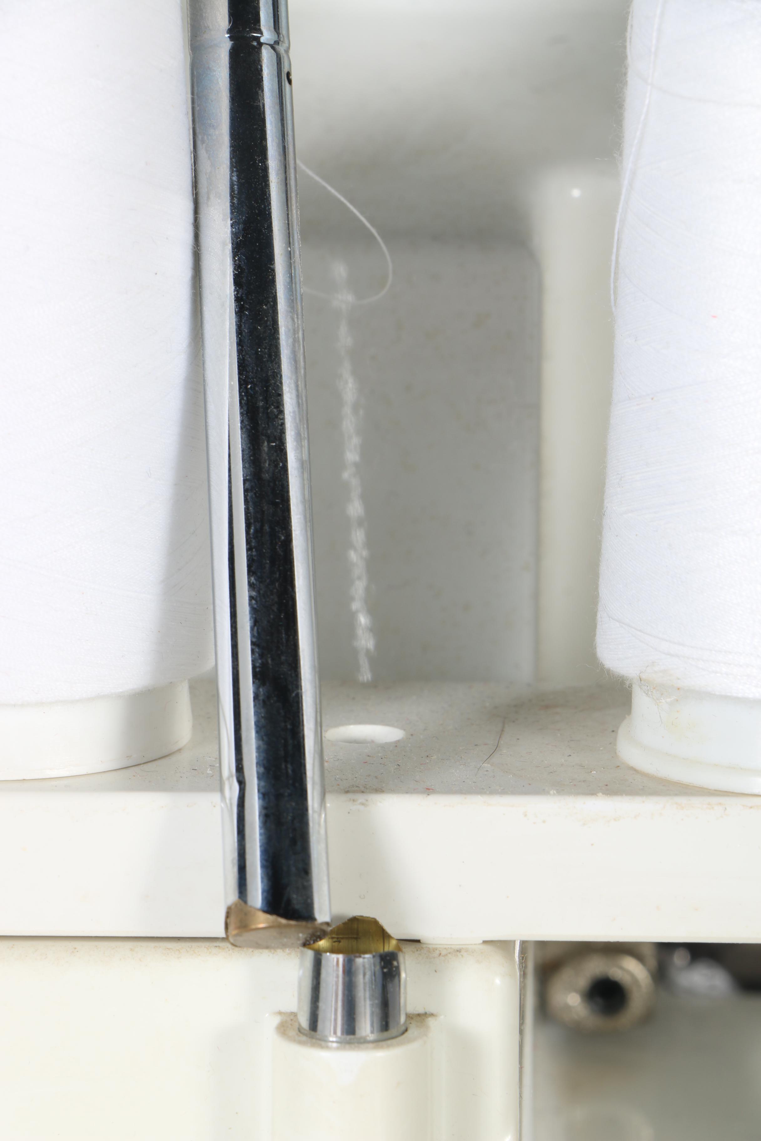 White Speedylock Differential 1600 Four Thread Serger EBTH