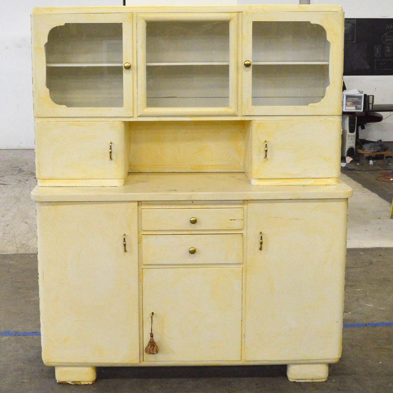 Vintage Mid-Century Painted Kitchen Cabinet | EBTH