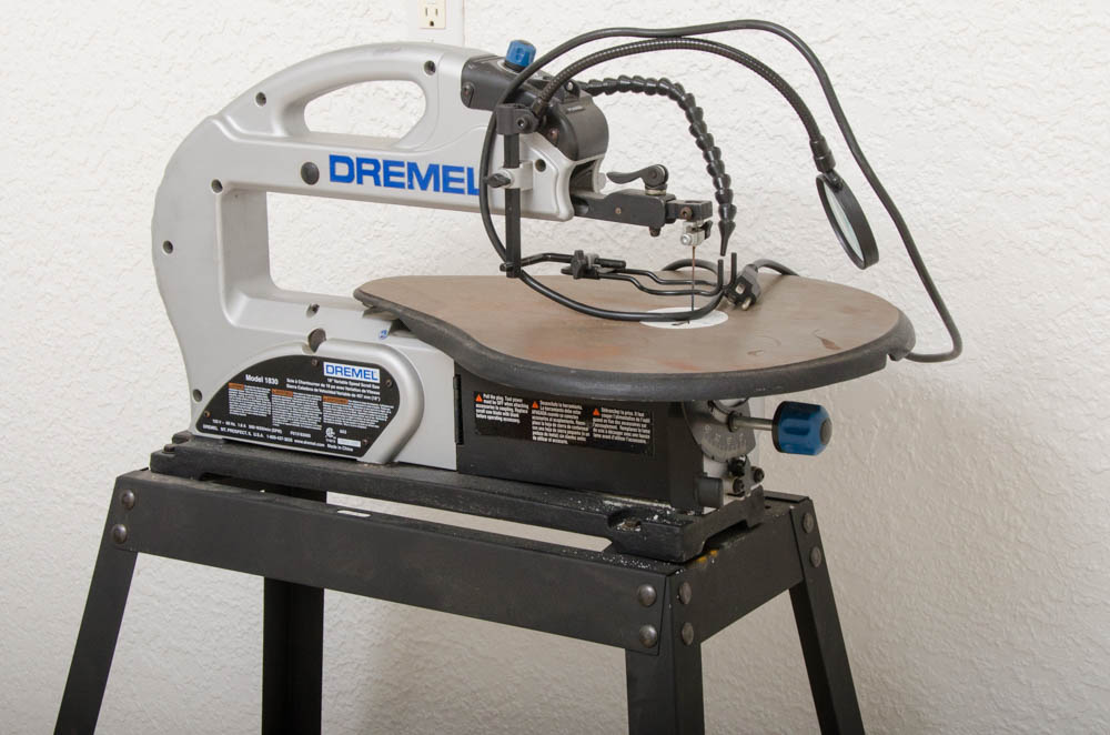Dremel 18" Variable Speed Scroll Saw Model 1830 EBTH