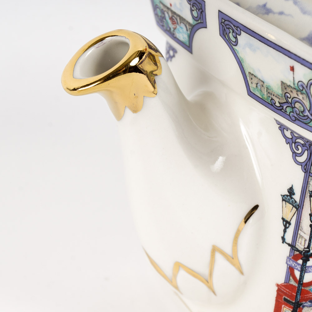 James Sadler "Best of British" Piccadilly Teapot EBTH
