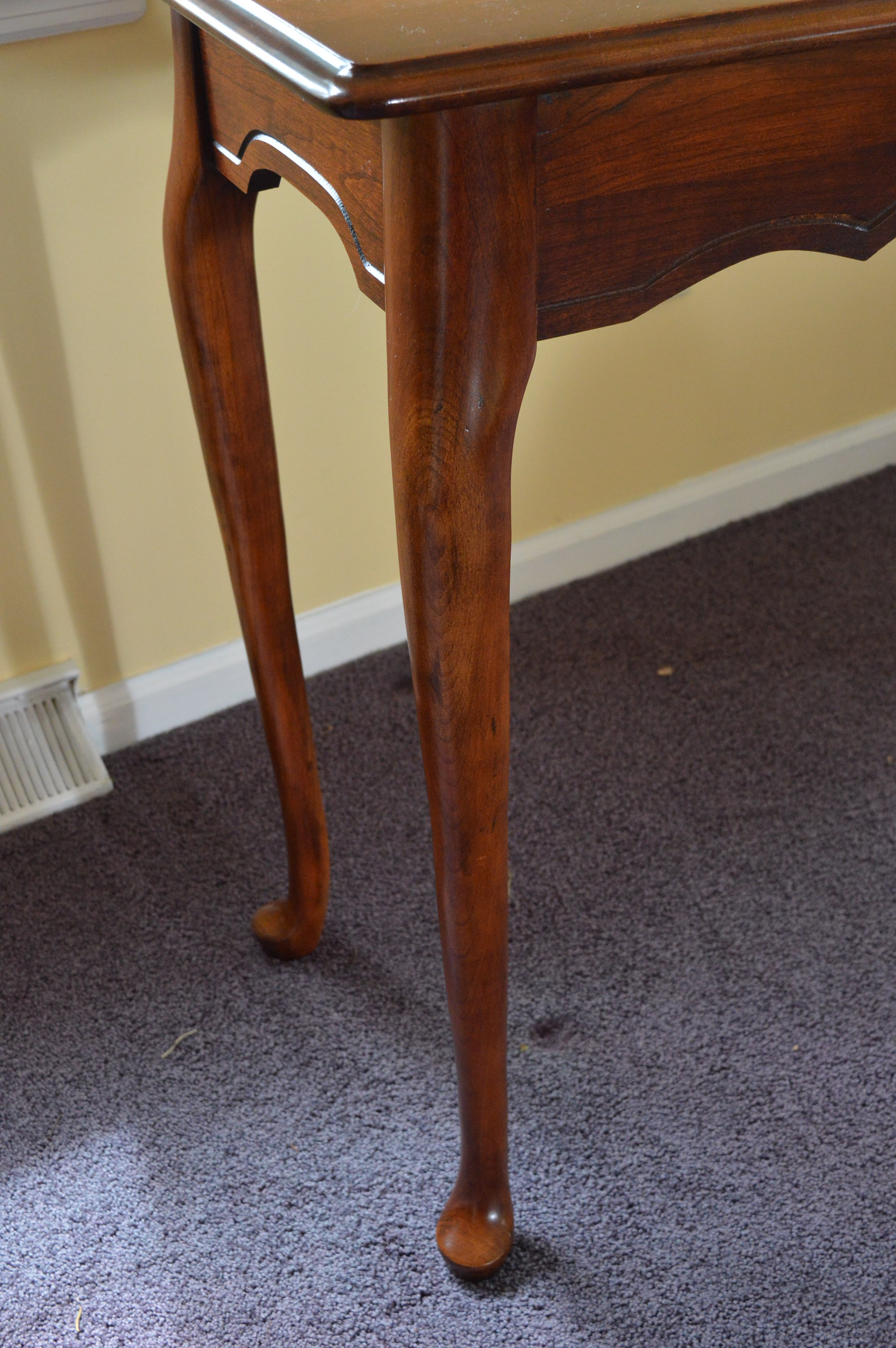 Queen Anne Style Console Table EBTH