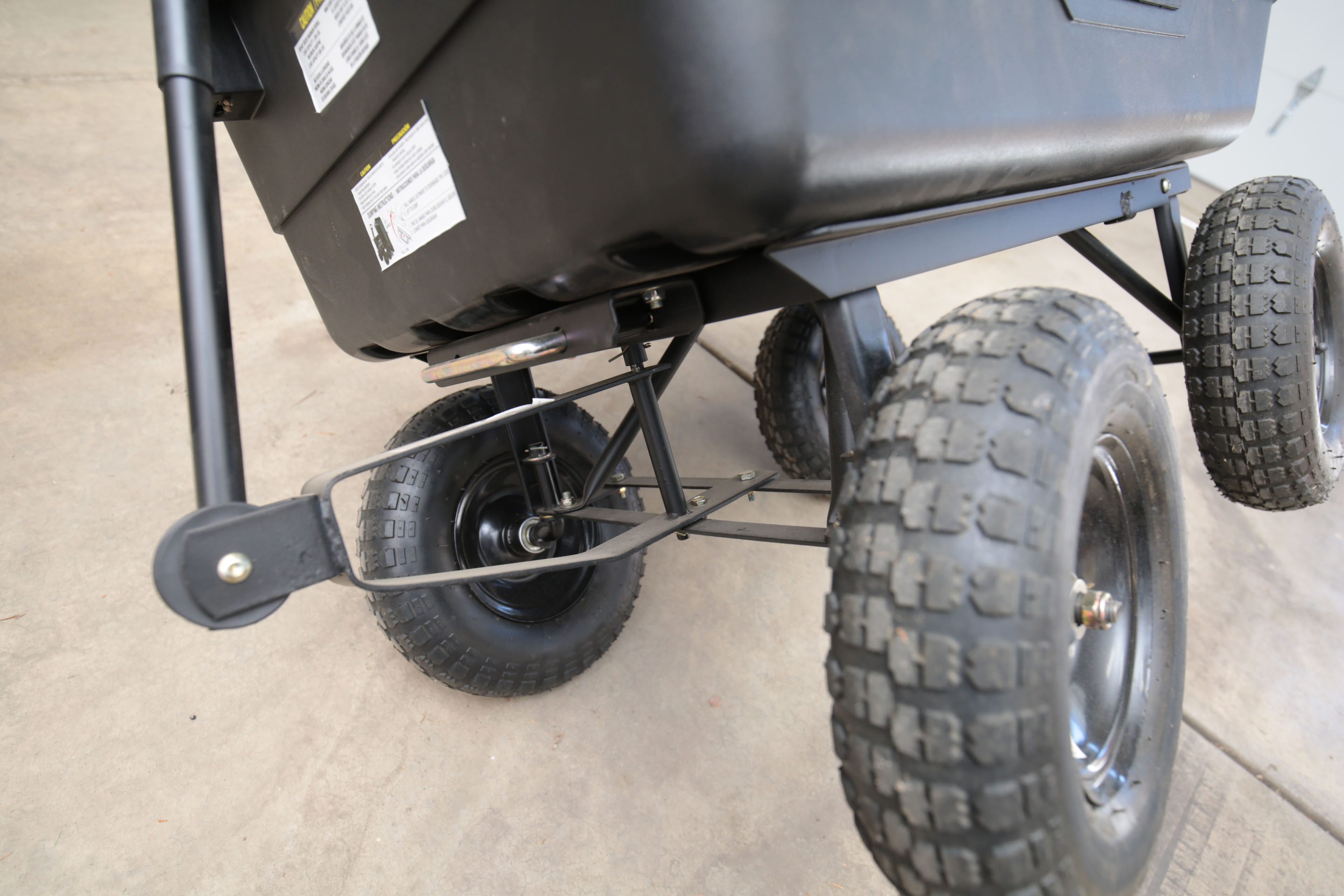 Sun Joe "Chipper Joe" Wood Chipper with Gorilla Garden Cart EBTH