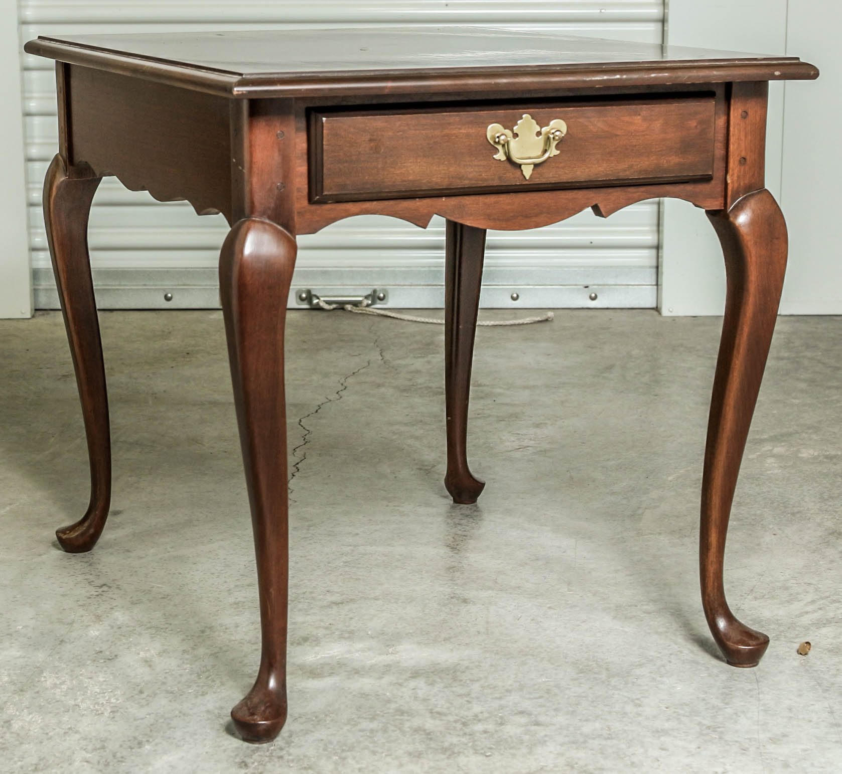 Vintage Queen Anne Style Console Table by Bassett With End Table EBTH