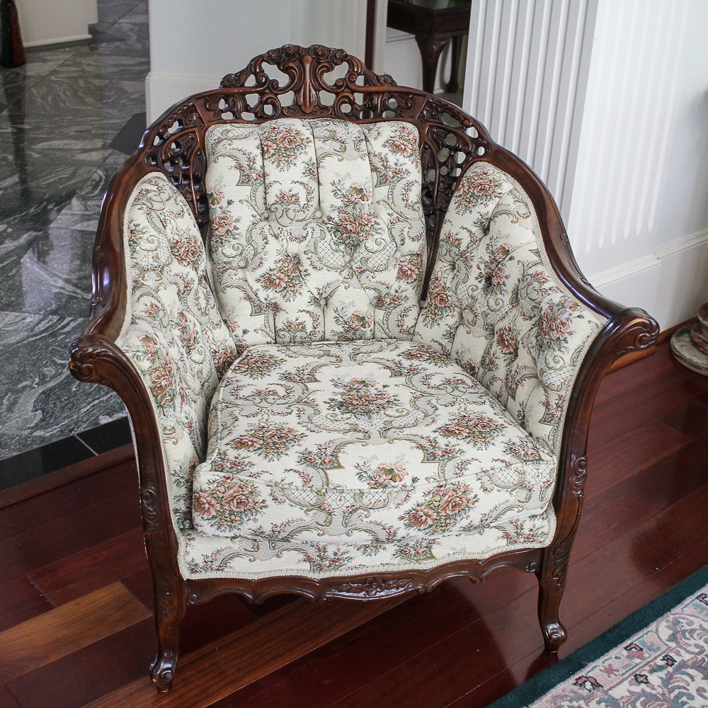 Vintage Queen Anne Style Upholstered Arm Chair by Kimball EBTH