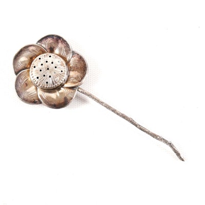 Kuyeda Sterling Silver Flower Salt Shaker Kuyeda Sterling Silver Flower Salt Shaker