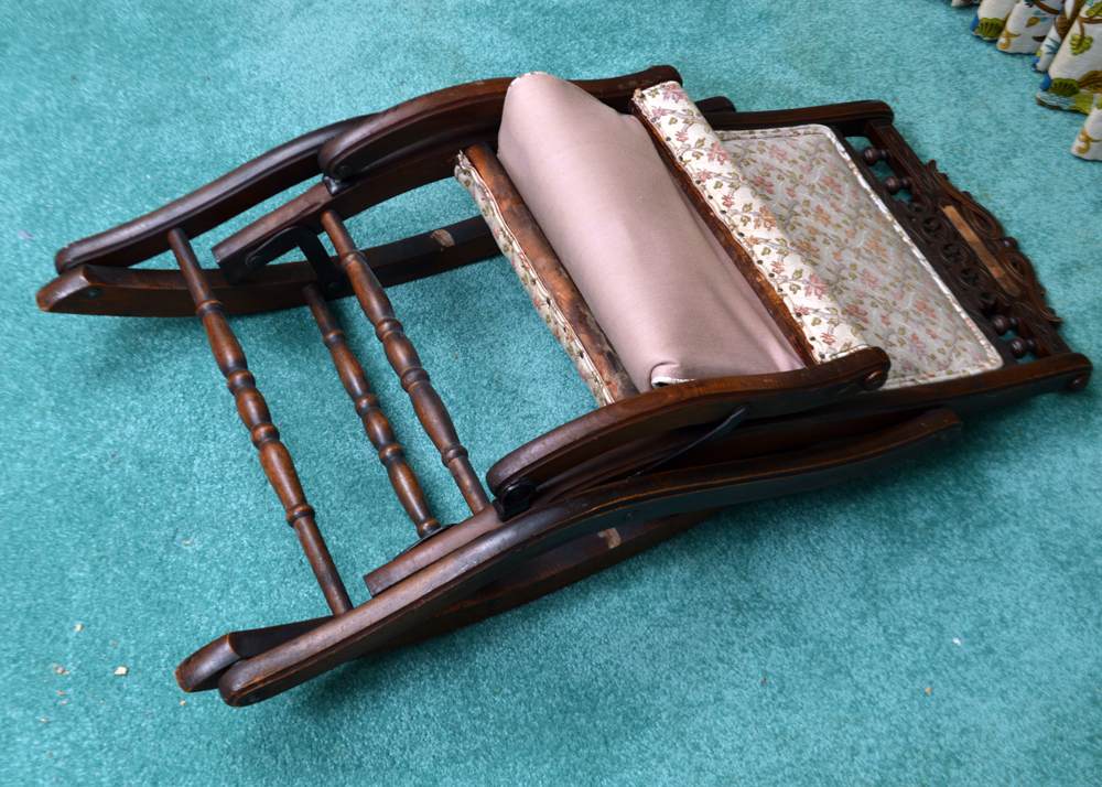 Antique Victorian Eastlake Folding Rocking Chair EBTH