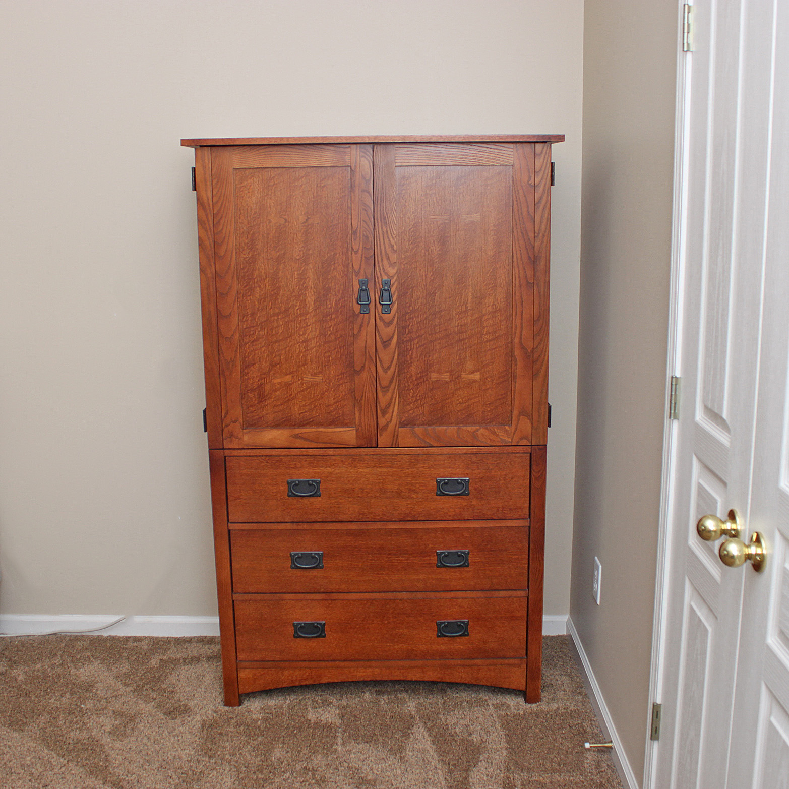 Bassett Furniture Mission Style Oak Armoire | EBTH