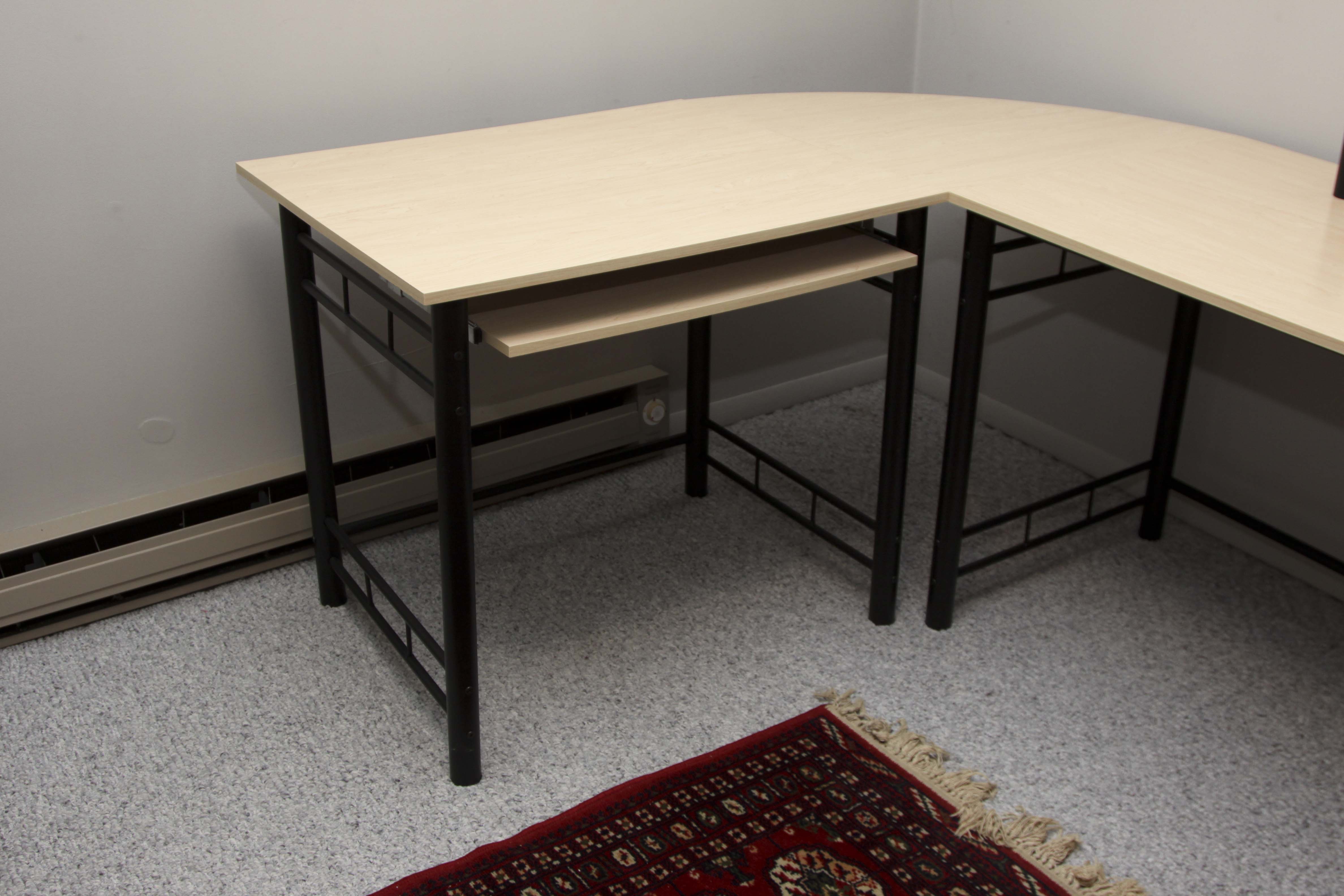 Computer Desk and Chair EBTH