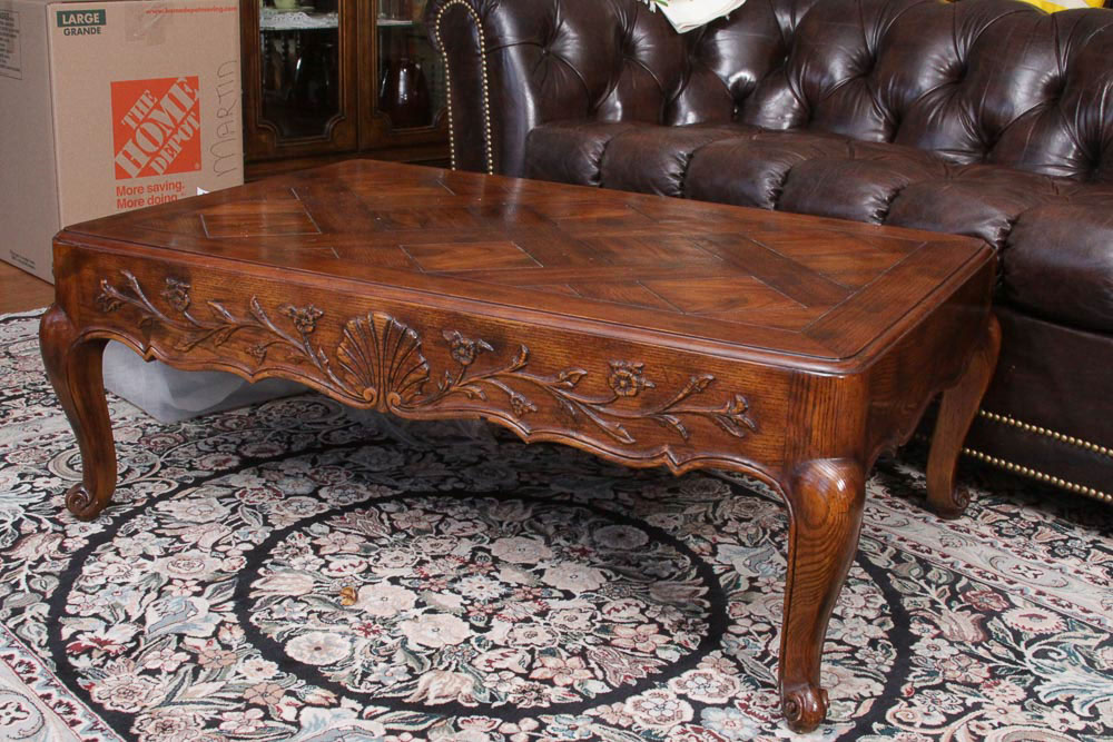 Queen Anne Style Oak Coffee Table EBTH