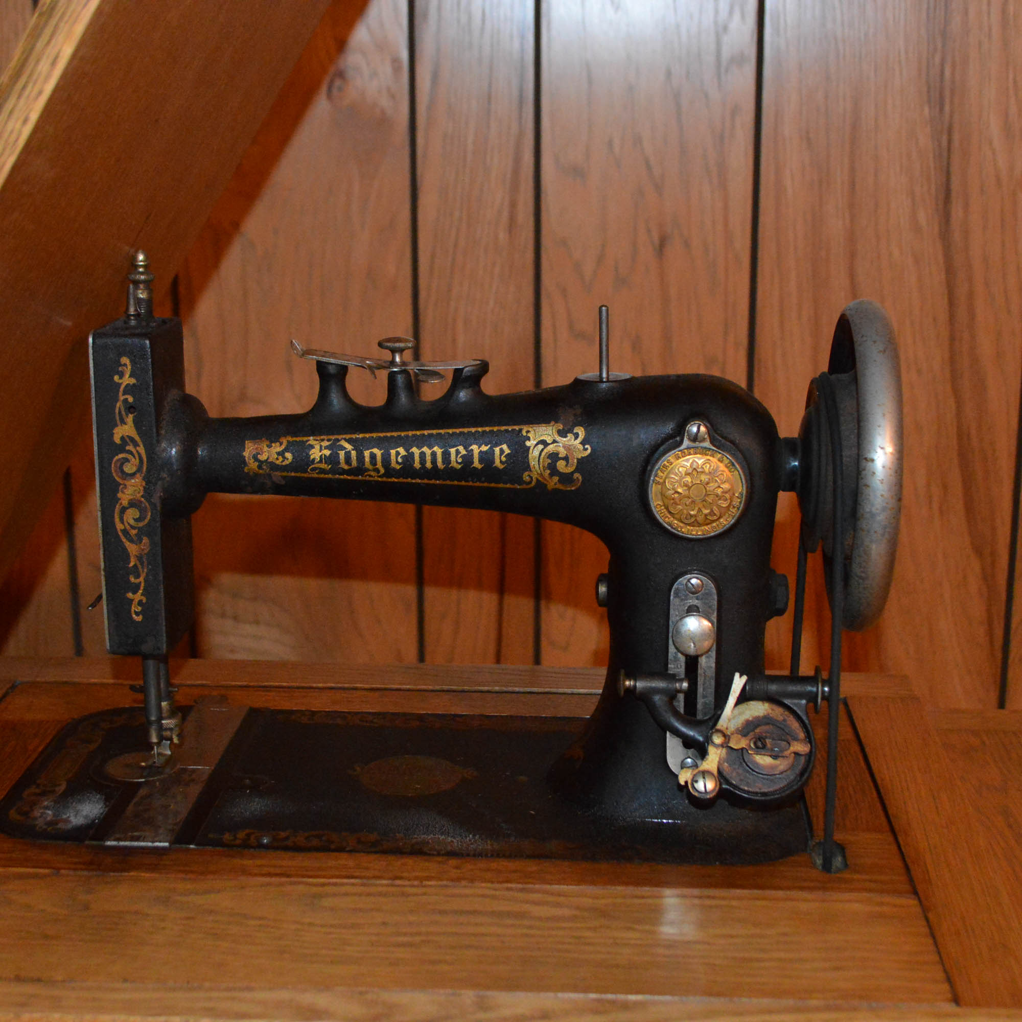 Antique Sears Roebuck Edgemere Sewing Machine and Table EBTH