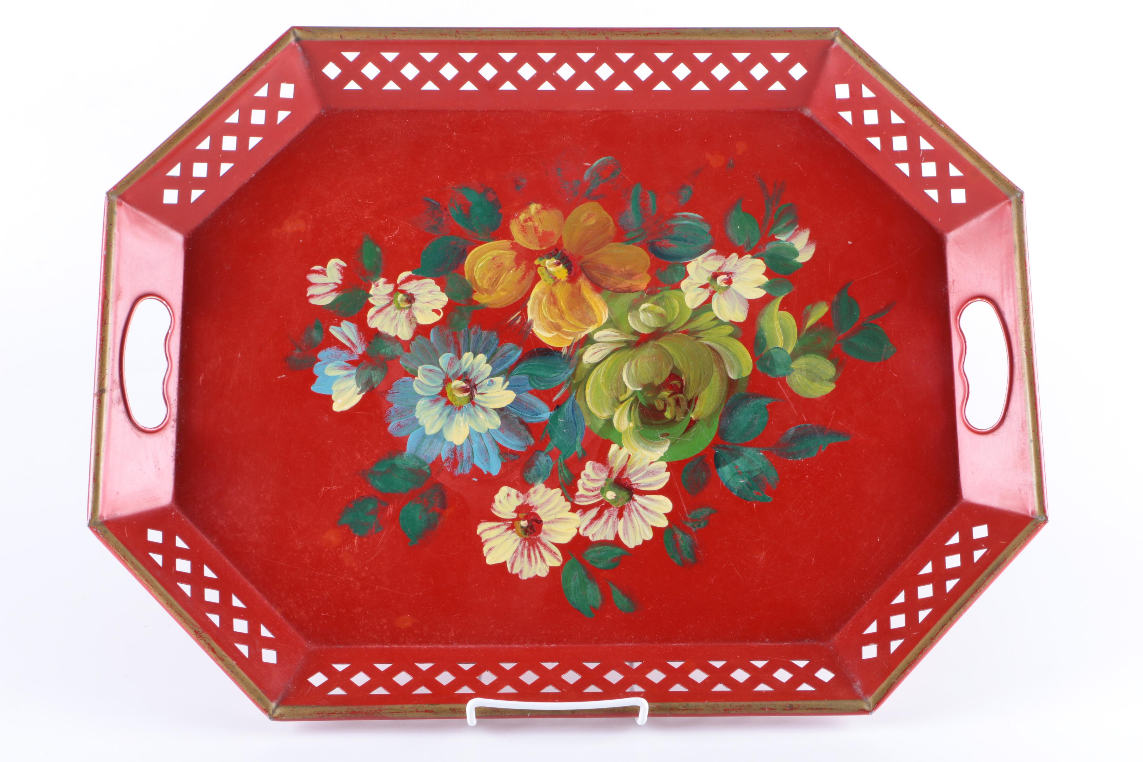 Assortment of Decorative Trays EBTH