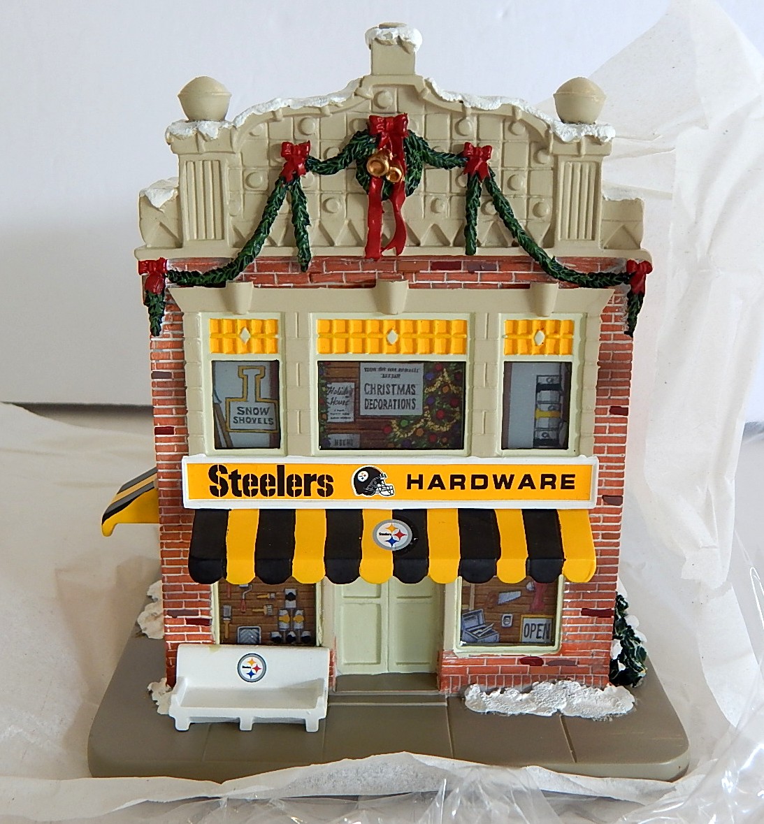 Hawthorne Village NFL Pittsburgh "Steelers Hardware Store" Figurine | EBTH