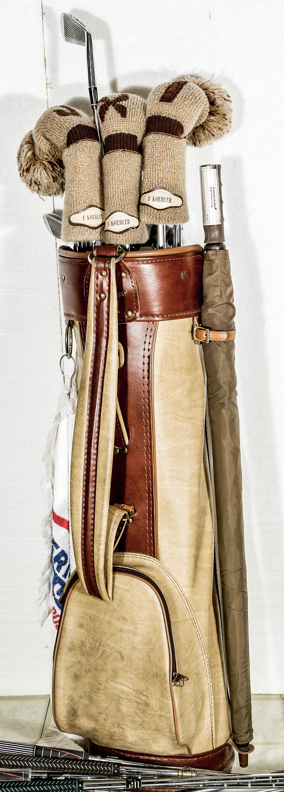 Vintage Set of Men's LeftHanded Golf Clubs EBTH