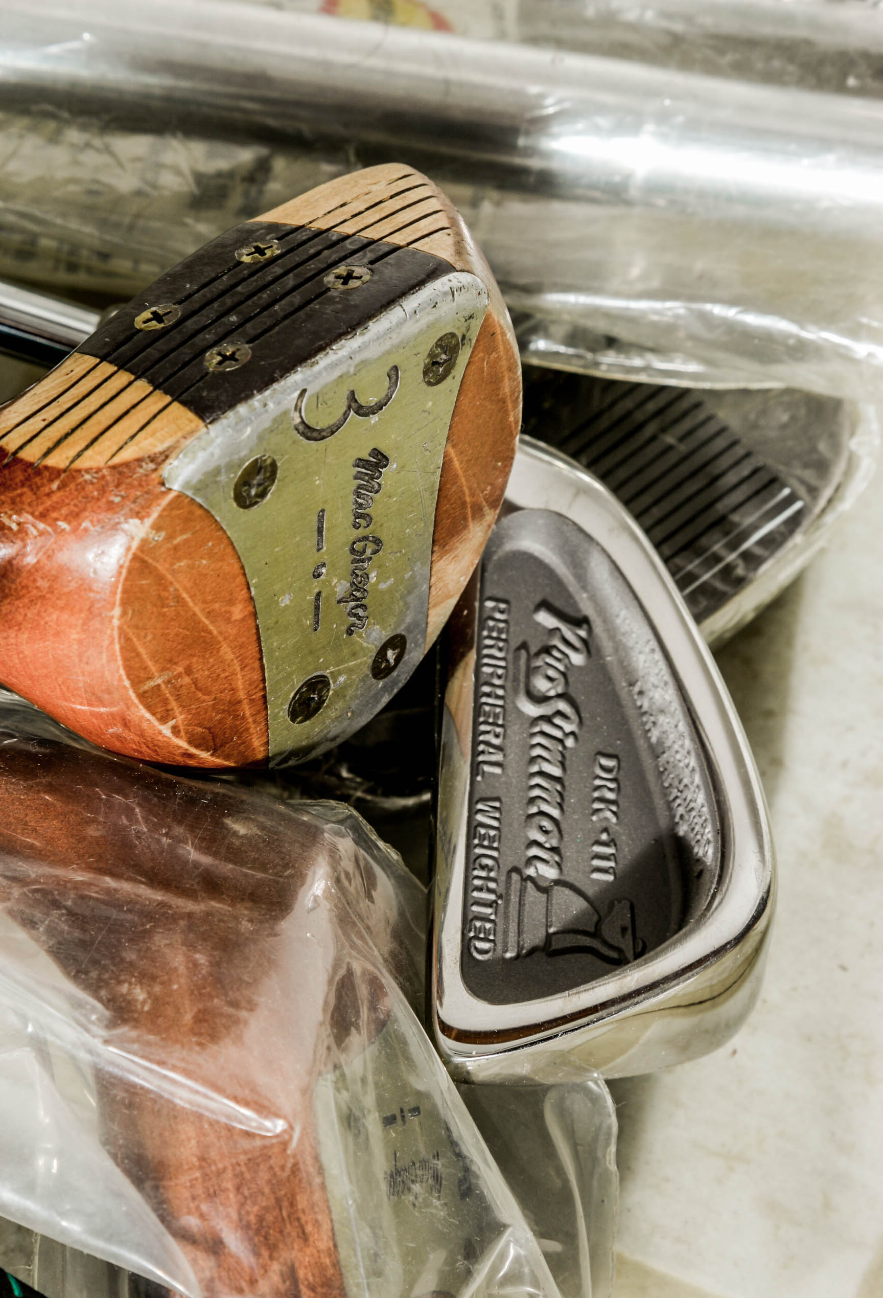 Vintage Set of Men's LeftHanded Golf Clubs EBTH